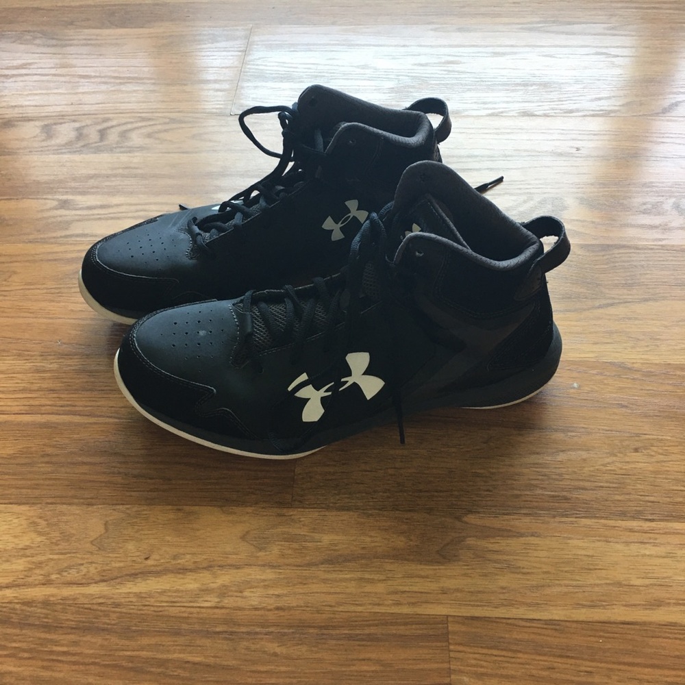 Under Armour  Basketball shoes